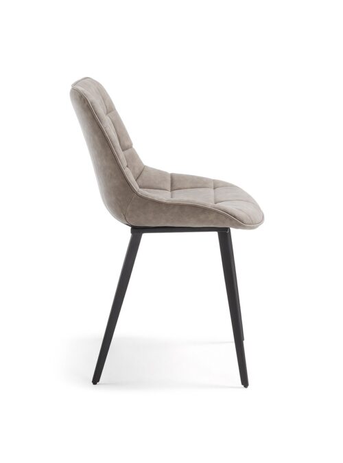silla de madera color gris con tejido en cuadros