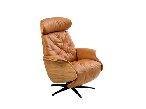 sillón volden de color marrón claro
